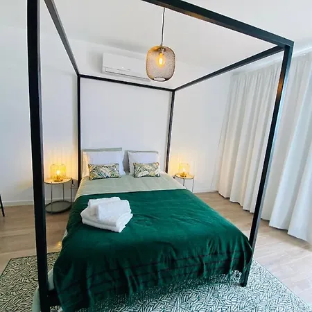 Ddm - O Paraiso Do Sitio Da * Nazaré