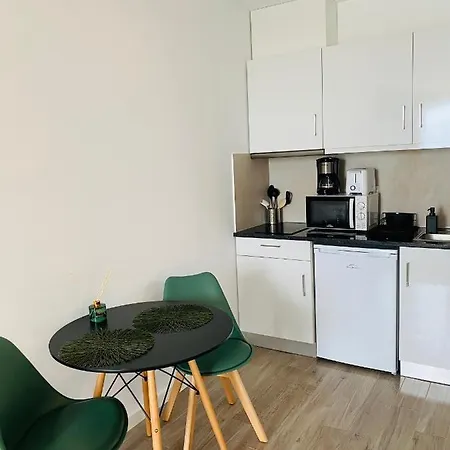 Ddm - O Paraiso Do Sitio Da * Назаре